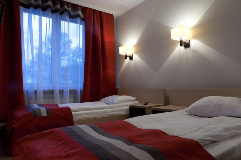 Hotel Dodo Biłgoraj Oda fotoğraf